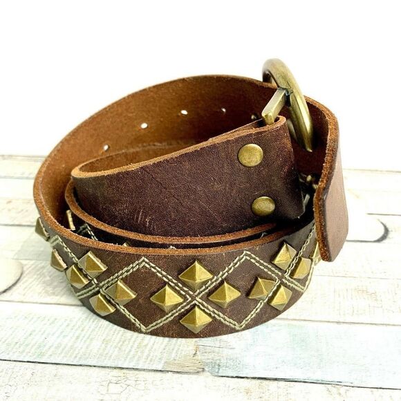 GUESS BROWN STUDDED GENUINE LEATHER HOOK BUCKLE CASUAL WOMEN'S BELT M/L/34 (R24 - Picture 4 of 9